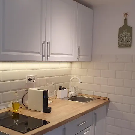 Apartman Varlak Hollokon Vendeghaz